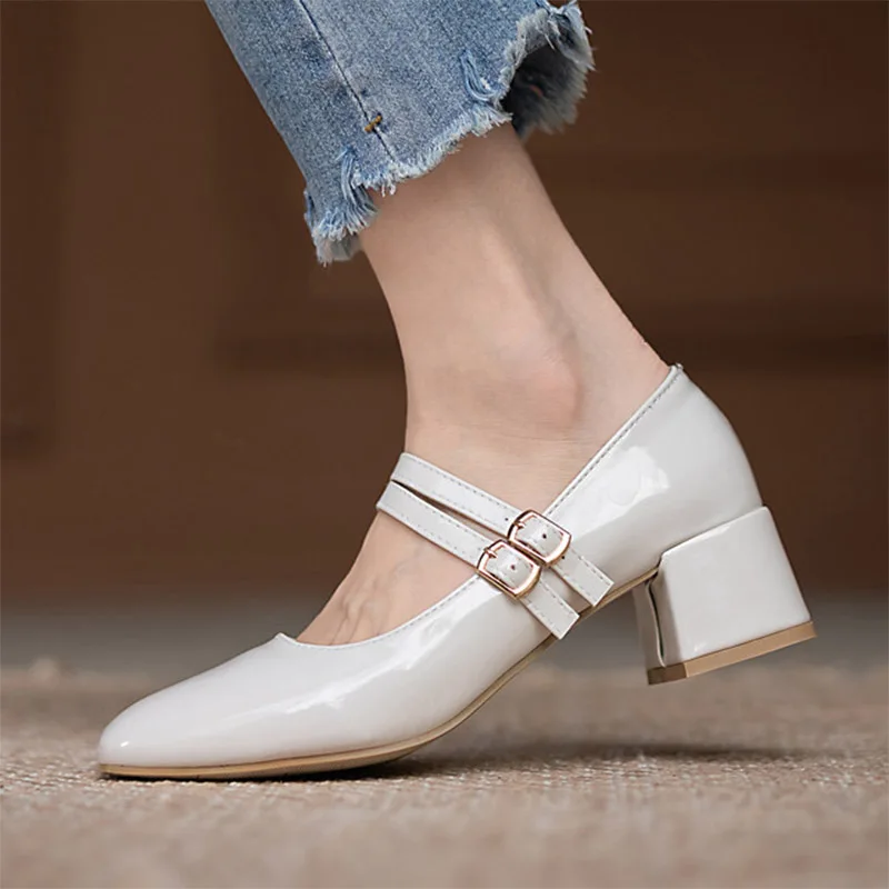 Plus Size 42 Women Patent Leather Dress Shoes Three Buckle Mary Janes Shoes Female Wedding Shoes Bridal Medium Heels Pumps 8244N