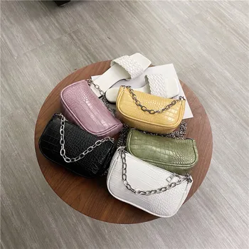 

2020 spring and summer niche new mini underarm baguette chain chain shoulder messenger bag casual small bag female