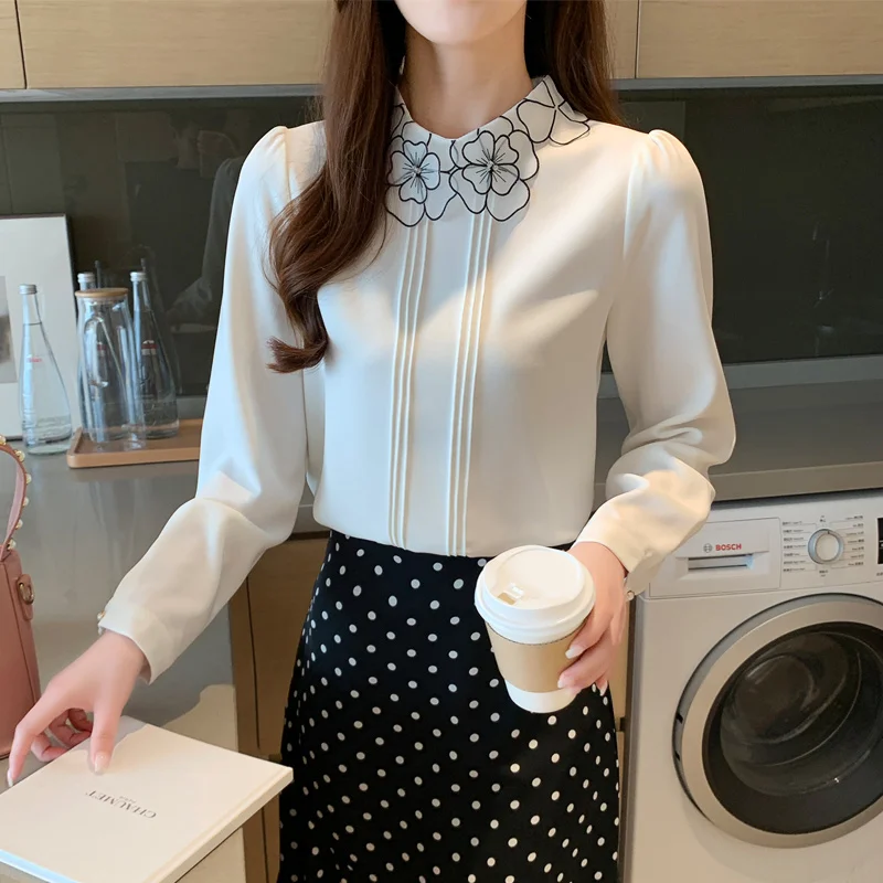 Демисезонная шифоновая блузка с иммортным вышивкой женская детская