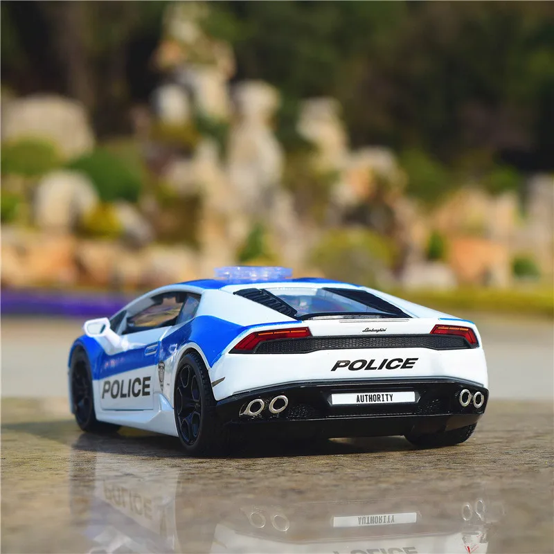 Полицеский автомобиль Maisto 1:24 Lamborghini LP610 модифицированная модель автомобиля из