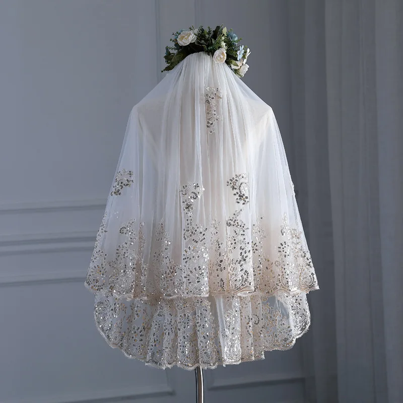 

Elegant Sequins Wedding Short Veil Tulle 2 Layers Champagne Bridal Accessories