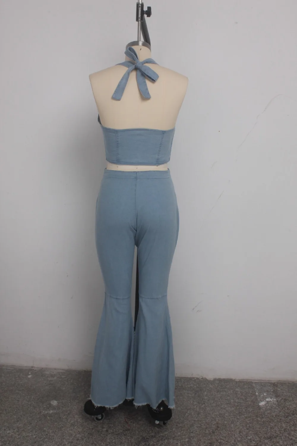 Уличная женская одежда светло-синего цвета, комплект из 2 предметов, офисный женский топ на бретельках с v-образным вырезом и молнией, брюки с вырезами SMR9361G