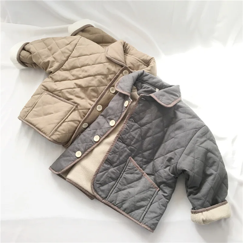 Пальто для маленьких мальчиков; плотные бархатные повседневные куртки для девочек в Корейском стиле; детская одежда; коллекция года; зимнее пальто для детей; Верхняя одежда для малышей