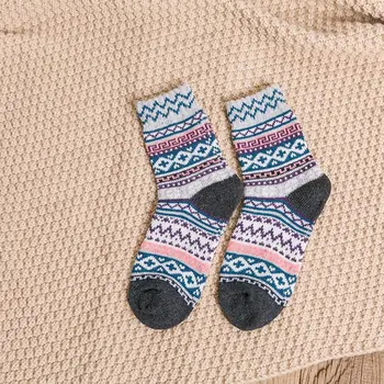 

5 Pairs Men Women Warm Winter Thick Stripe Vintage Knitted Wool Socks Geometry