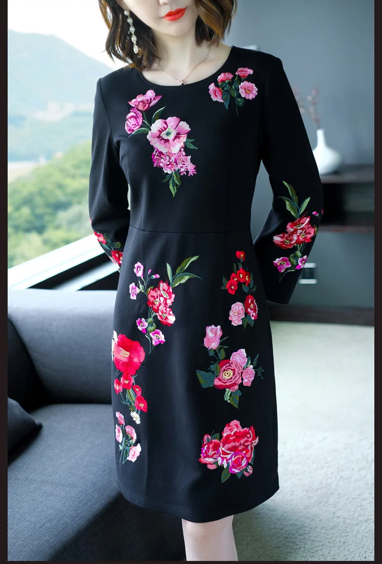 Plus Size Clothing Auutmn Winter High Quality Dress Women Exquisite Floral Embroidery Long Sleeve Dress Robe Femmes 3XL 4XL