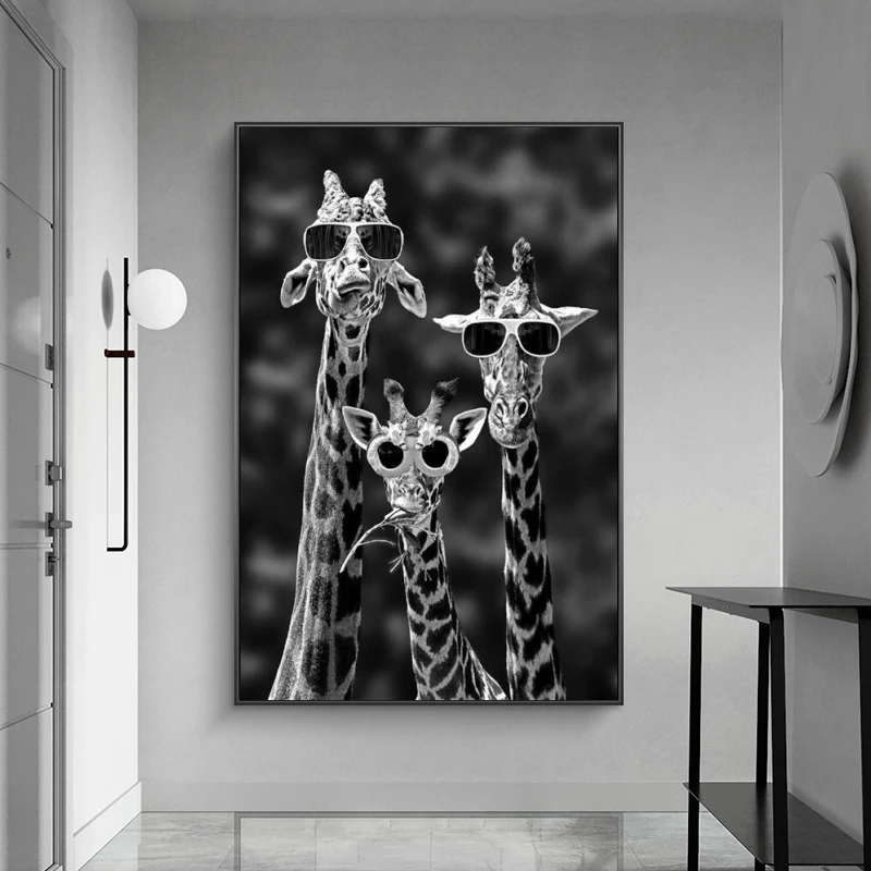 

Funny Art Giraffes with Sunglasses Posters And Prints Black And White Animals Canvas Paintings on the Wall Art Pictures Cuadros