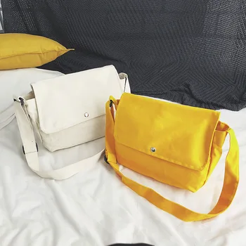 

Literary small fresh canvas bag shoulder female 2020 new Korean version of the Messenger bag wild student simple white cloth