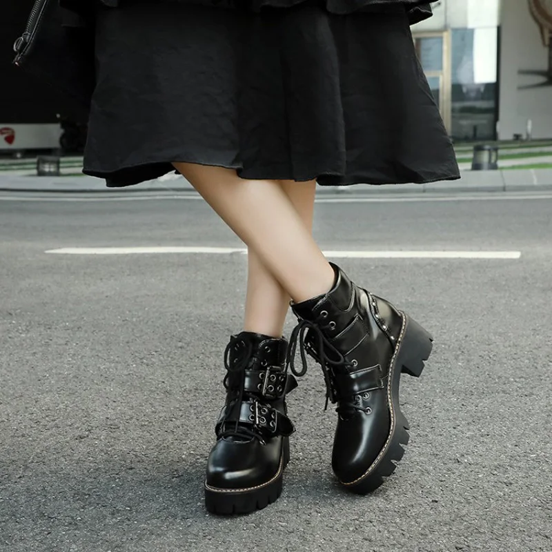 12298081607_1390563750