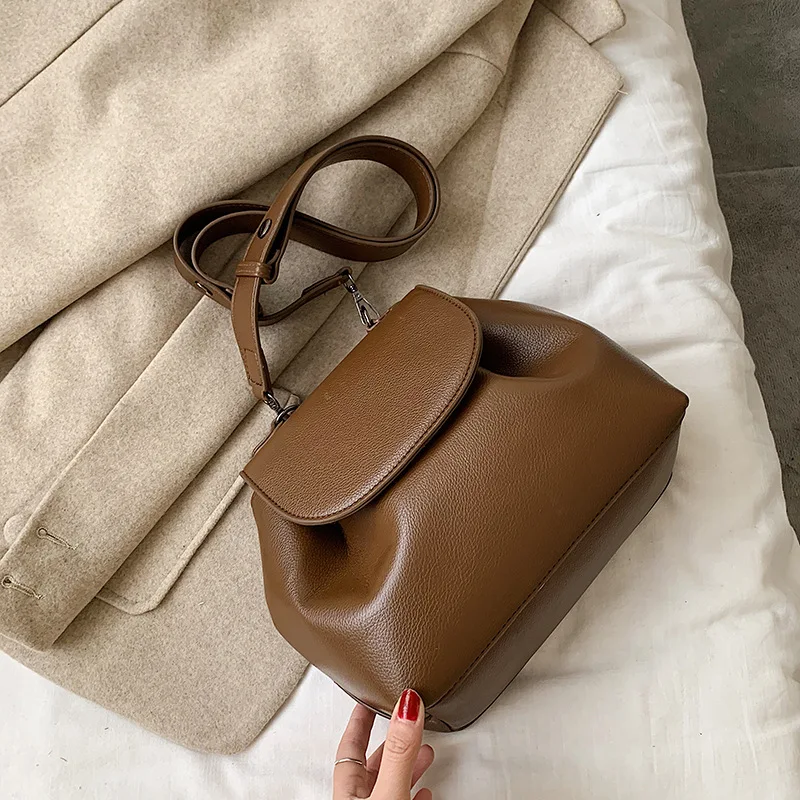 

Simple Irregular Shoulder Bag WOMEN'S Bag New Style 2020 Spring Retro Western Style INS Casual Shoulder Bucket Bag