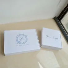 200 шт./лот, гофрированная картонная коробка для доставки, белая Подарочная коробка с логотипом, Подарочная коробка для одежды