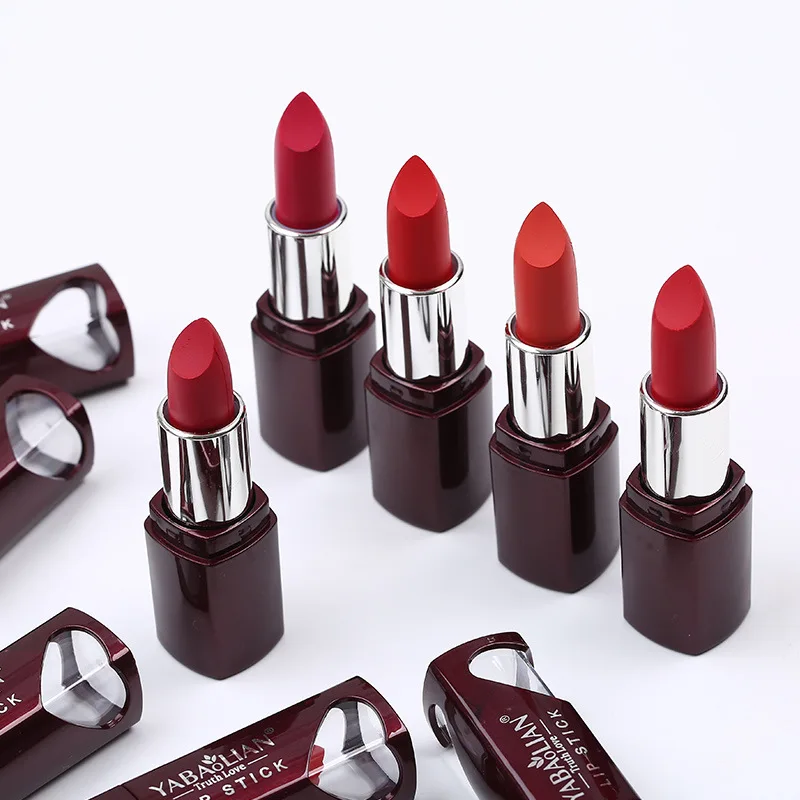 

Heart-to-heart printed velvet lipstick 3.5G matte fog waterproof lipstick lady moisturizing cosmetic lip color makeup tool