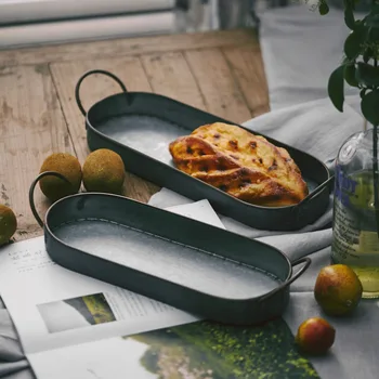 

Vintage Metal Storage Tray Retro Dessert Fruit Cake Bread Plate with Handle Home Kitchen Food Organizer Desktop Sundries Tray