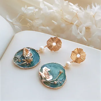 

CCijiNG High Quality Pearl Lotus Pond Earrings Color Bright And Generous Temperament Suitable For Matching Coat EH4002
