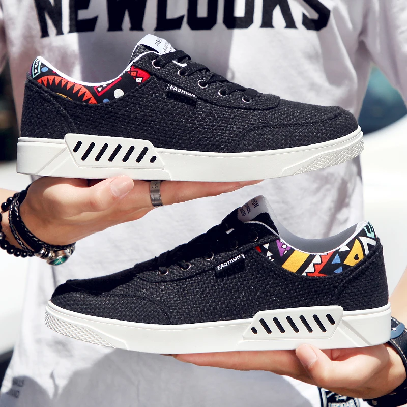 

2019 Autumn Outdoor Male Vulcanized Shoes Tennis Shoes Hot Men Sneakers Fashion Canvas Casual Shoes For Men Lace Up Flat Shoes