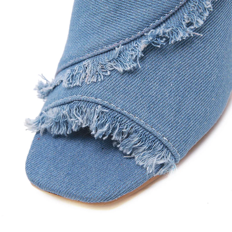 Г. Летние роскошные женские ковбойские тапочки на высоком квадратном каблуке с жемчугом синие, черные джинсовые шлепанцы с открытым носком на PVS каблуке Женская обувь для вечеринок