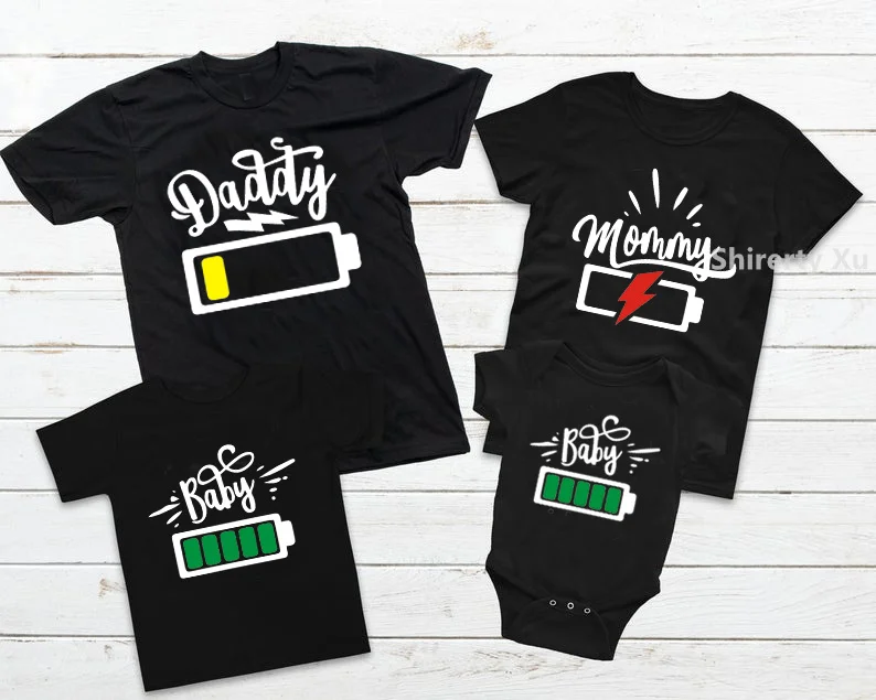 Family Matching Clothes Outfit Funny Battery Clothes Dad Mom Brother Sister T-shirt Family Look Daddy Mommy Me Baby Boy Girl Tee 3