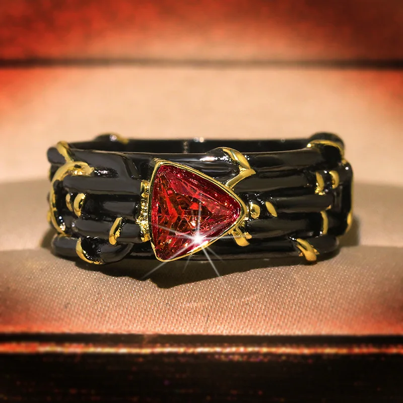 Vintage Gothic Black Tree Branch Ring with Bling Yellow Zircon Stone Rings for Women Wedding Engagement Fashion Jewelry