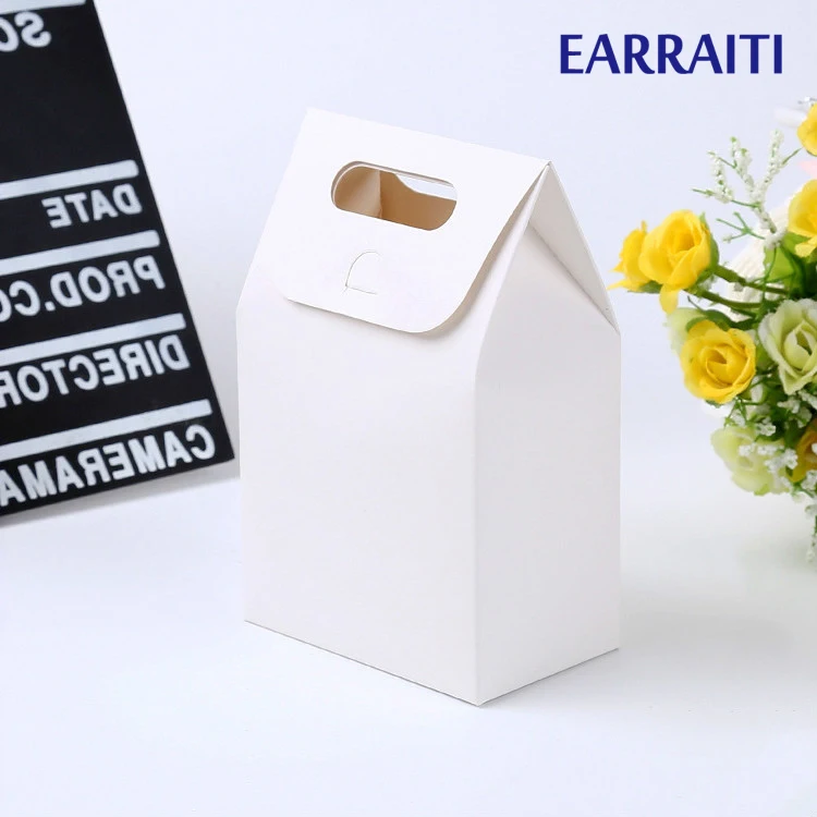 

50PCS Craft Gift Box Paper Packing Box Candy Cookies Chocolate Packaging Bag White Wedding Party Birthday Gift Bag Paper Handle