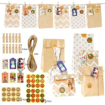 

24sets Kraft Paper Merry Christmas Candy Box Gift Bags With Rope Hange Tags Sticker Guests Cookie Packaging Box Party Decoration