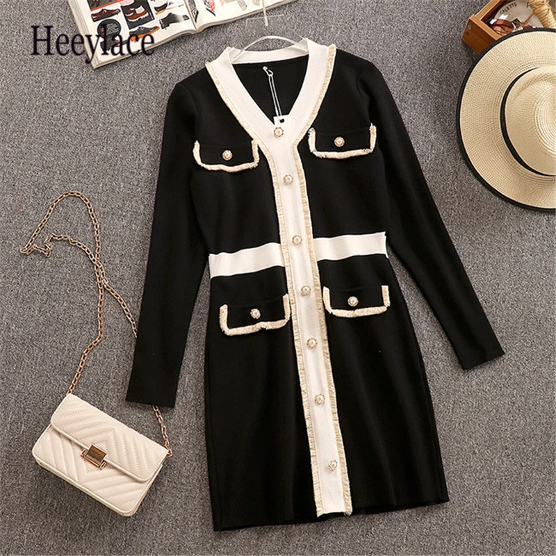 Вязаное однобортное платье с длинным рукавом и кисточками сексуальное v-образным