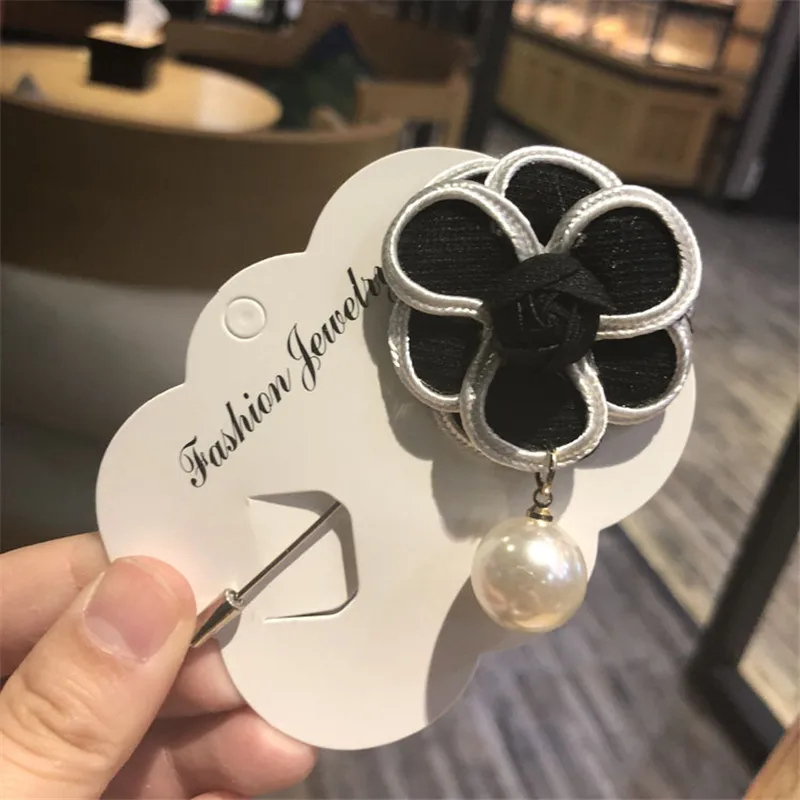 8878406762_1007049861