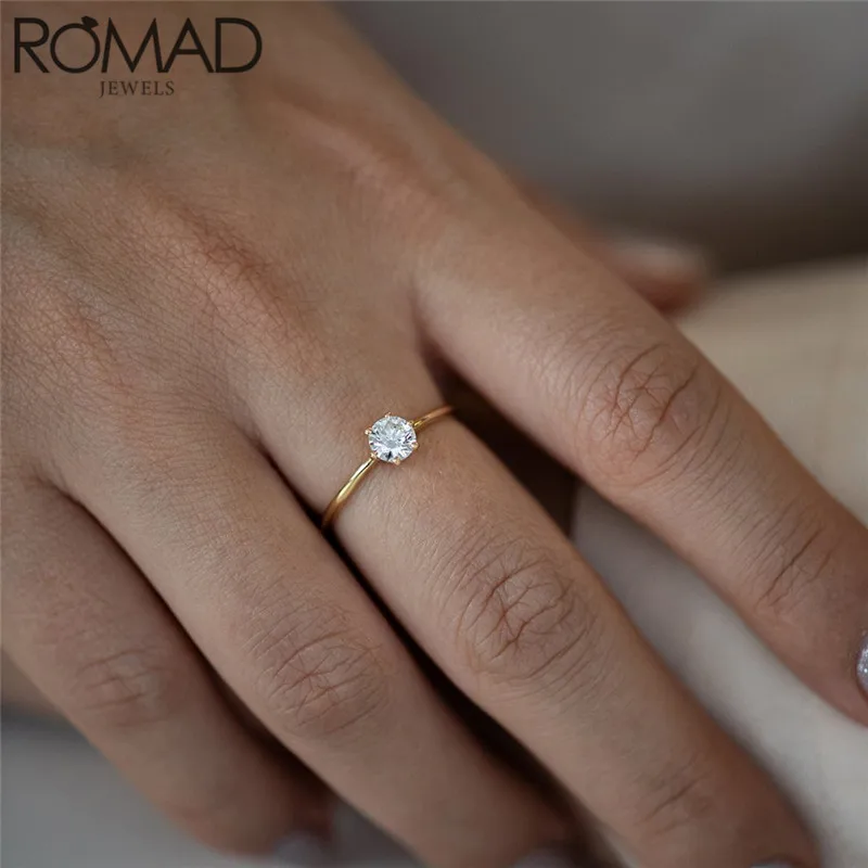 Классические обручальные кольца ROMAD с шестью крапанами и фианитом класса ААА для