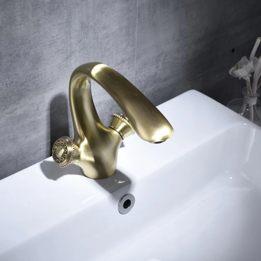 Basin Faucets Retro Black Bathroom Sink Mixer Deck Mounted Double Handle Single Hole Bathroom Faucet Brass Hot and Cold Tap B595