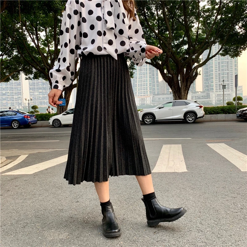 long skirts whom waist show thin posed an umbrella skirt of bitter fleabane bitter fleabane skirt a word skirt