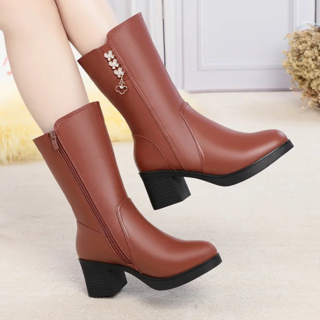 ALISHINREY Winter Boots Wool Fur Inside Warm Shoes Women Wedges Heels Soft Leather Shoes Platform Snow Boots Footwear Botas