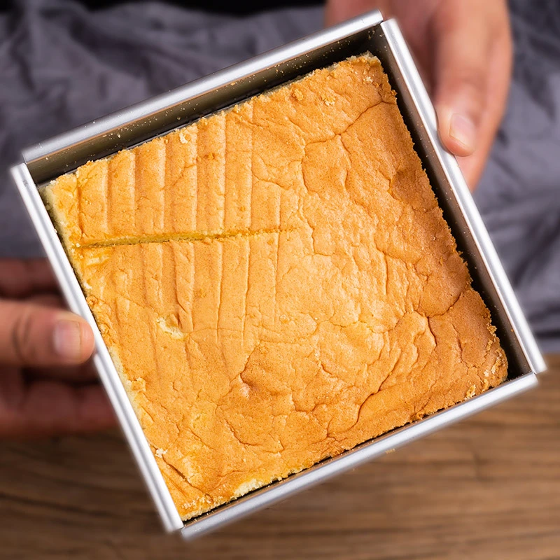 Квадратная форма для торта со съемным дном алюминиевая из анодированного