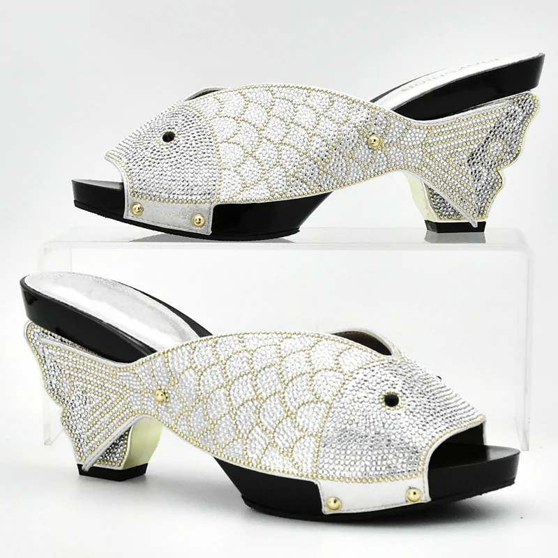 Набор из туфель и сумок серебристого цвета в итальянском стиле|shoe and bag|italian ladies