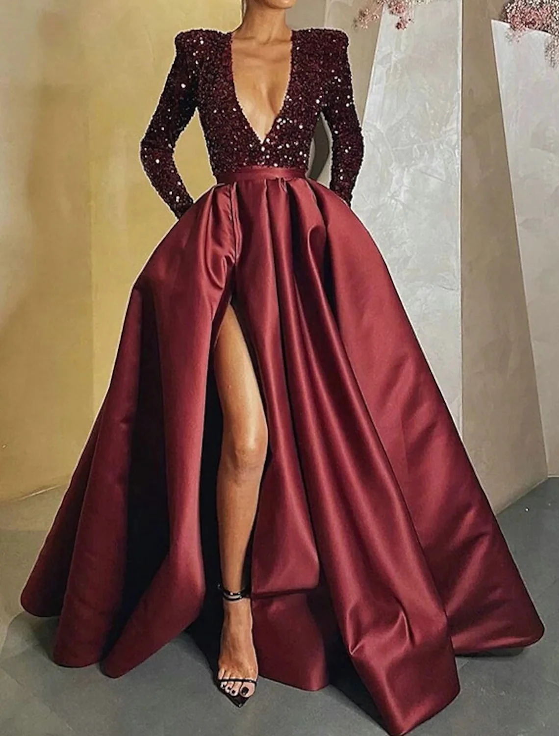 Celabrity Sparkle Party Wear Formal Evening Dress Long Sleeve Velvet Floor Length Satin with Crystals Split Prom Gown 2022 black prom dress