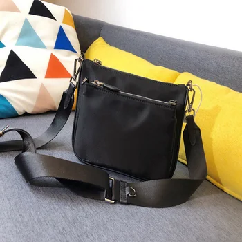 

2020 Dioni Luxury Brand Design Black Metal Ziper Shoulder Bag Unisex Small Size With A Separate Wallet