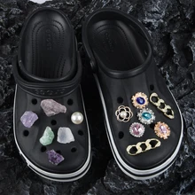 Breloques en pierre de crocodile pour fille, 1 pièce, Unique, violet, vert, irrégulier, décorations, strass scintillant, accessoires, nouvelle collection