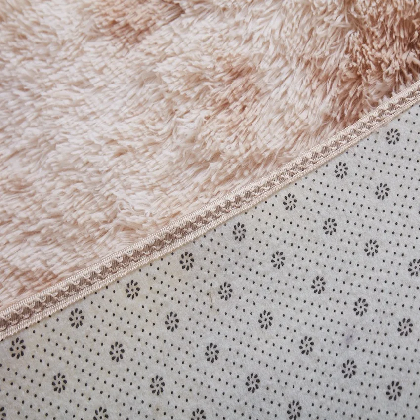 13563841746_472333148