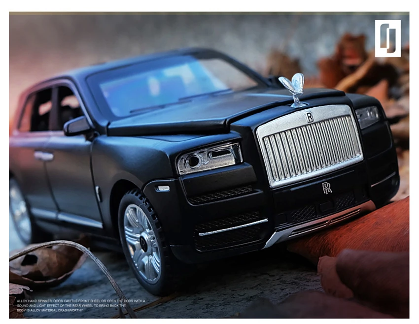 1/32 литые под давлением модели автомобилей из сплава Rolls Royce Cullinan металлическая модель звуковой светильник оттягивающий назад внедорожник для детей 7 открывающихся дверей игрушки для мальчика