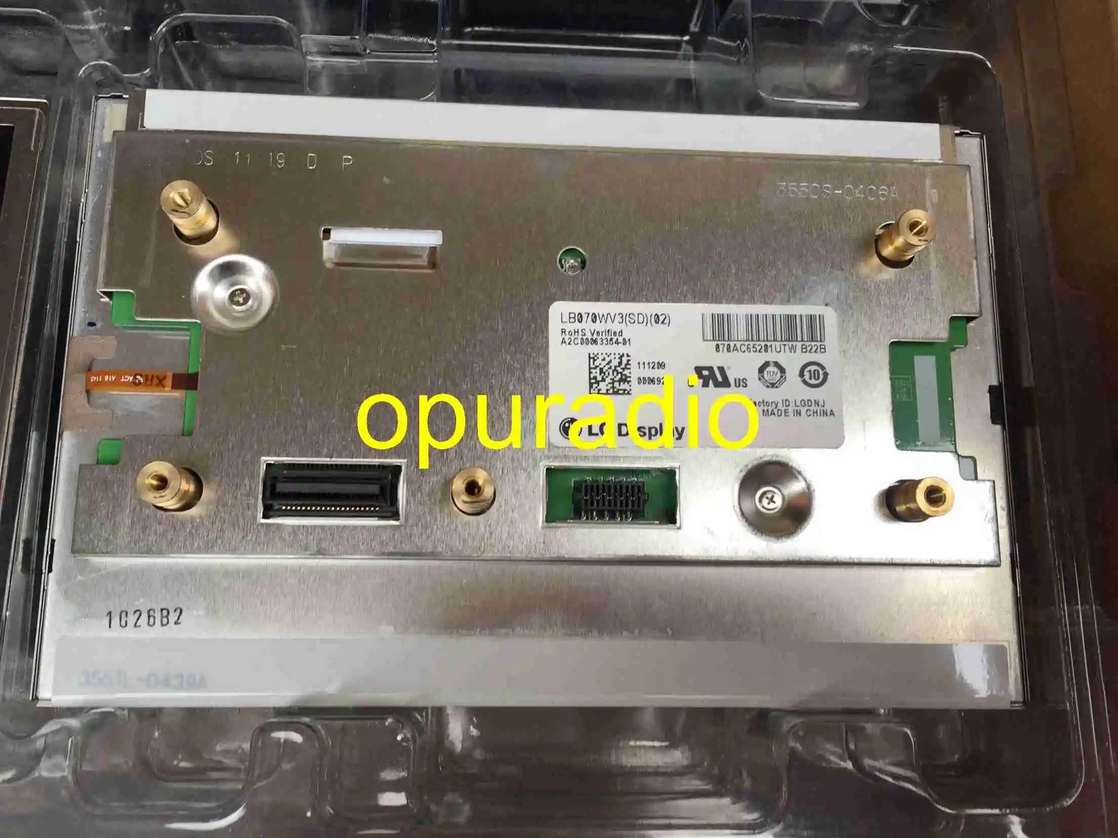 New 7" LCD display screen LB070WV3-SD02 LB070WV3(SD)(02) lcd modules for Mercedes W204 car GPS navigation audio |