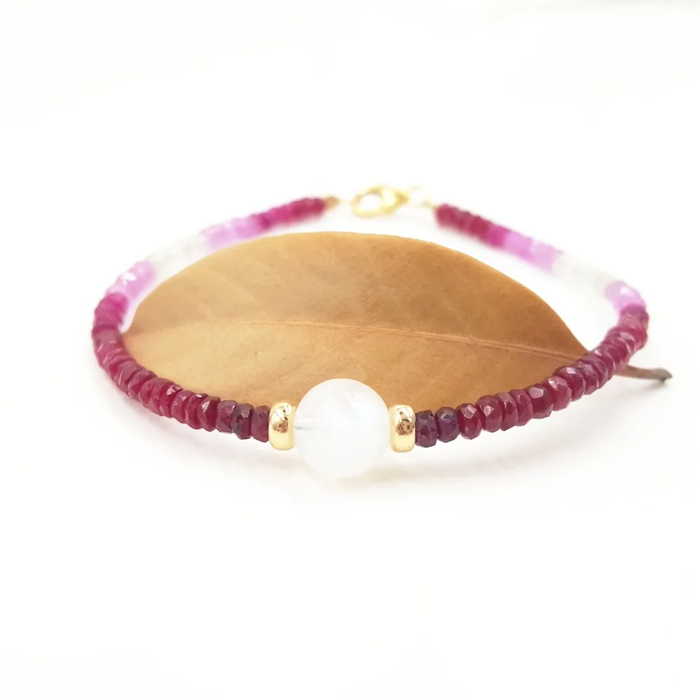 Ювелирные изделия из лилии, настоящий Блестящий рубиновый Сапфир, лунный камень, позолота, модный браслет, хороший подарок для женщин