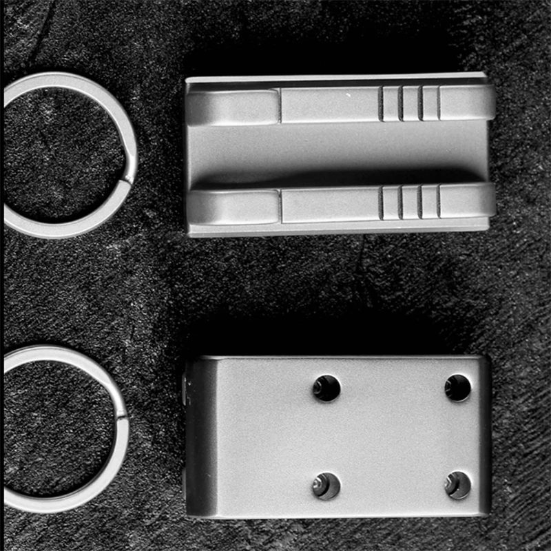 Luxury Men Car Key Chain High Quality Pure Titanium Waist Hanging Double Ring Keychain Key Ring The Best Gift For Father's Day