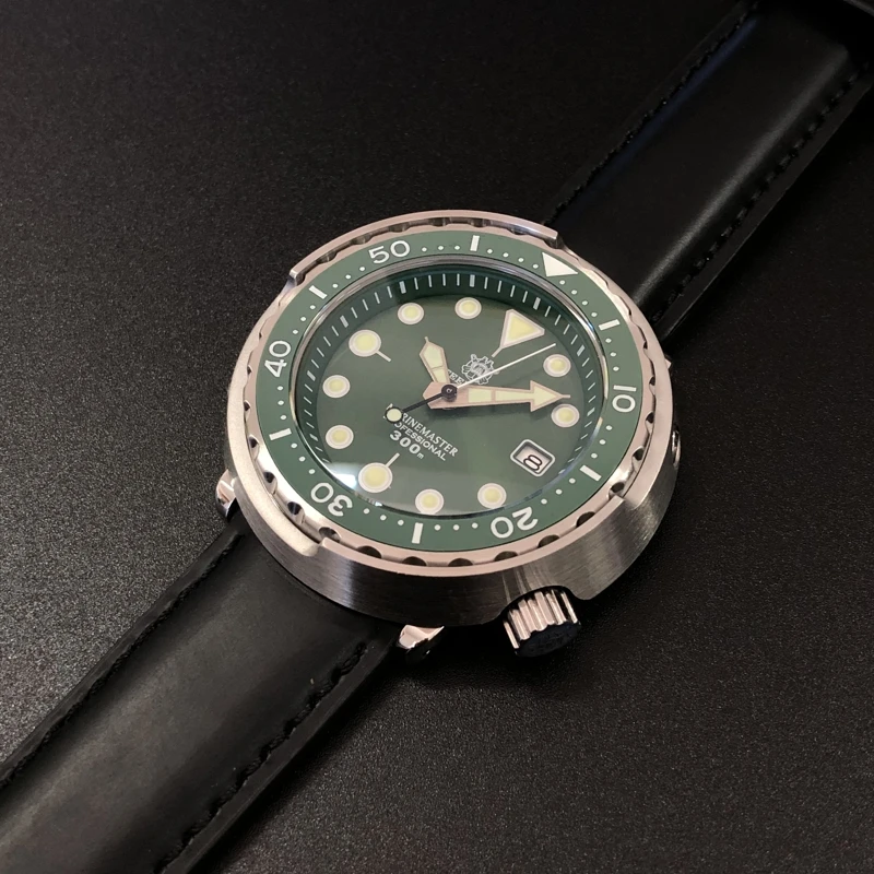 Steeldive SD1975 Двухцветный светящийся керамический ободок 30ATM 300 м Водонепроницаемый из нержавеющей стали NH35 Мужские часы для дайвинга Reloj