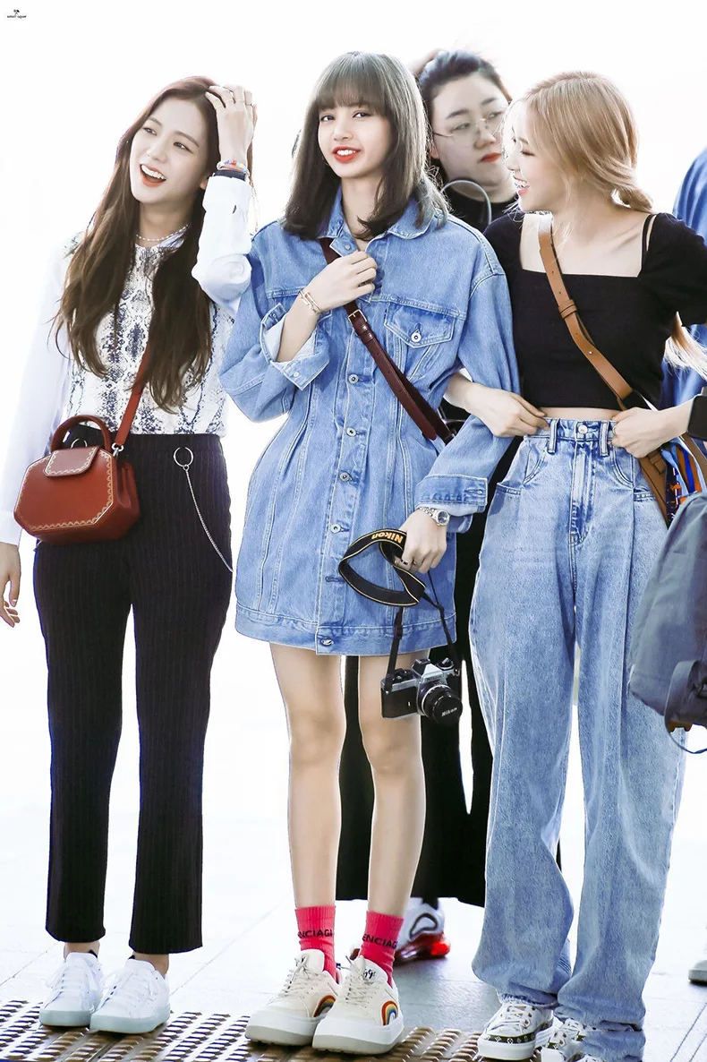 Kpop Rose Streetwear Yang Sama Fashion 