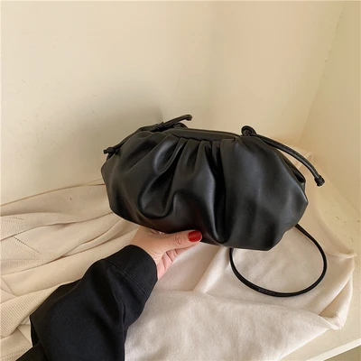 Новая женская посылка пельменей, простая однотонная модная трендовая сумка через плечо с облаками, сумки-мессенджеры - Цвет: small black