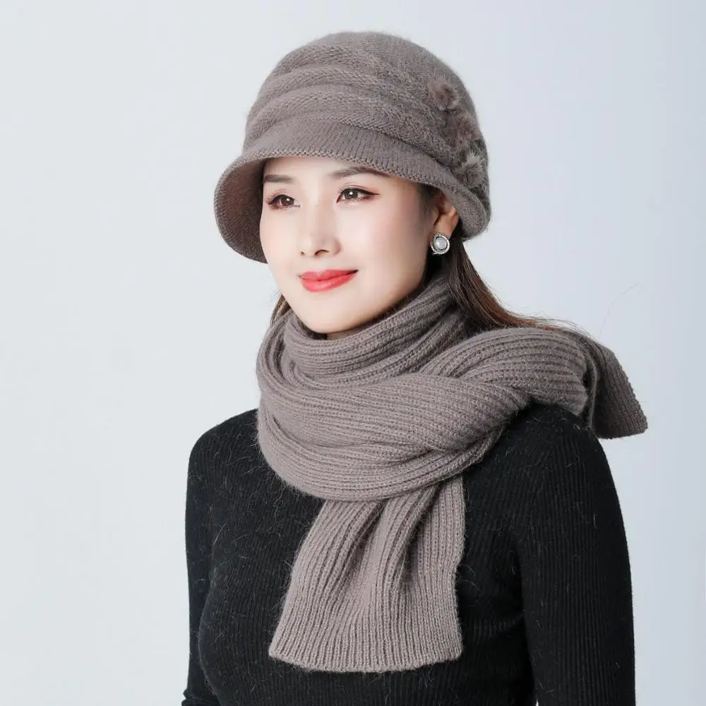 как повязать платок на масленицу на пуховик. шарф последний выпуск. красный вязаный шарф мужской.