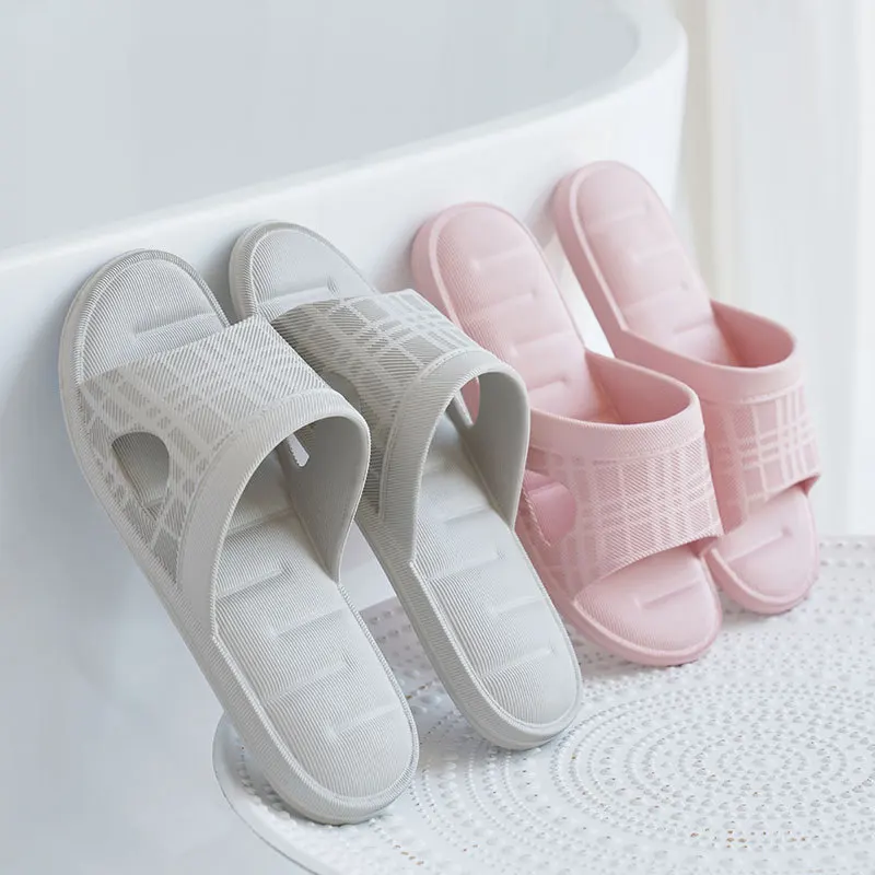 

Men's New Slippers Summer Indoor Outdoor Slippers Bathroom Wash Soft Bottom Fashion Trend and Convenient