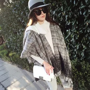

New plaid scarf autumn and winter dual-use warm split fork fringed shawl cape