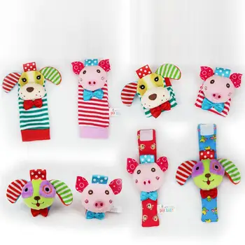 

4Pcs/Set Cartoon Infant Toddler Baby Cloth Toy Piggy Dog Wrist Bell and Socks