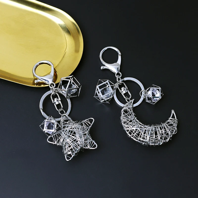 Korean Creative Handmade Wire Keychain Retro Style Backpack Pendant Does Not Fade Electroplating Crafts Couple Car Accessories | Украшения