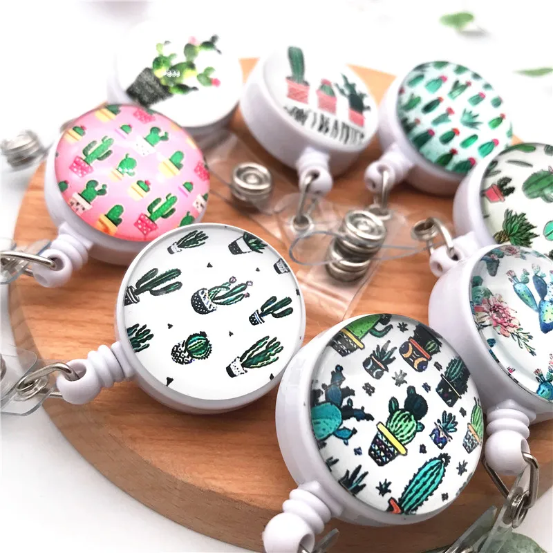 Clip de carrete retráctil de alta calidad para insignia de enfermera, funda para tarjeta de identificación IC con patrón de cactus verde a la moda, nuevo diseño, 2020