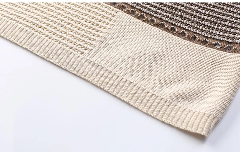 10734262939_1426507834