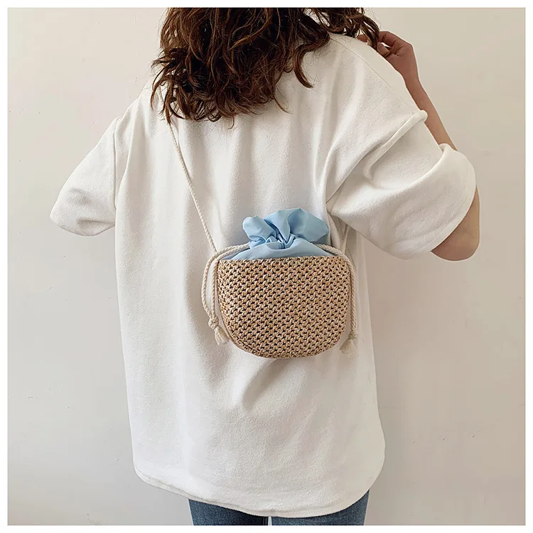 Petit sac bandoulière en osier